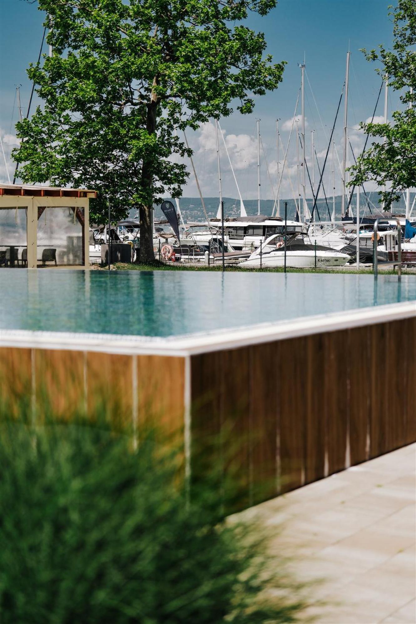 Butique Apartman Grand Balatonlelle Εξωτερικό φωτογραφία